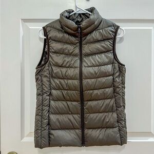 Uniqlo Ultra Light Down Vest